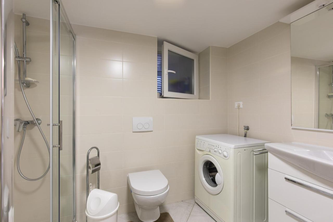 Apartment Portapisana Just 50M From The Beach كرك المظهر الخارجي الصورة