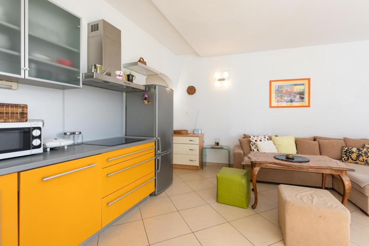 Apartment Portapisana Just 50M From The Beach كرك المظهر الخارجي الصورة